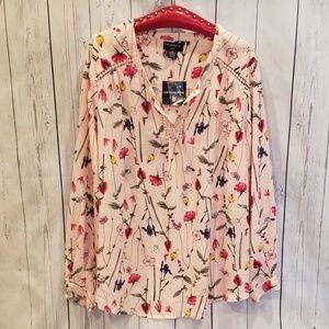 🥰✋HOST PICK Liz Claiborne "Spring Mirjam" Blouse!